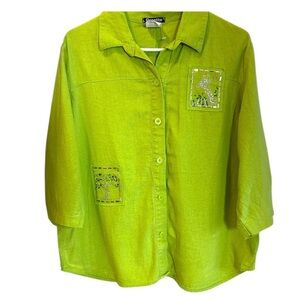 Gepetto Green Blouse with Decorative Patterns and Relaxed Fit 50% Rayon 50% Line